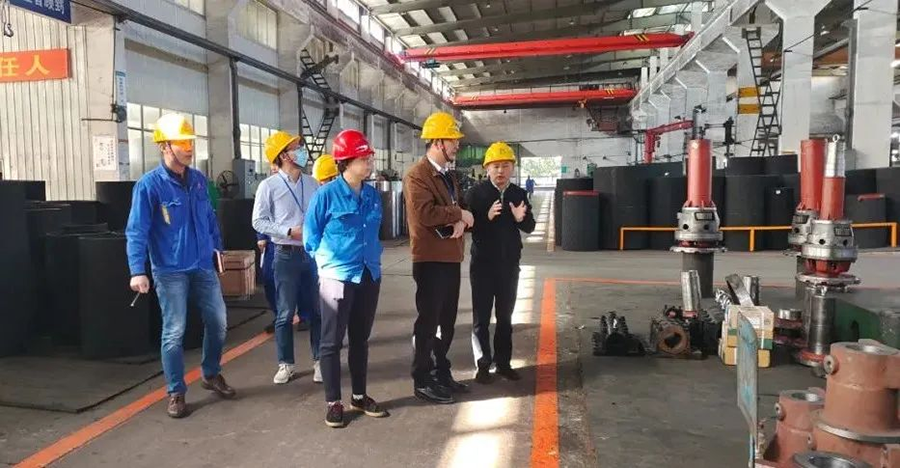 電滾筒公司順利通過礦用隔爆型電動(dòng)滾筒安全標(biāo)志監(jiān)督審核.png 電滾筒公司順利通過礦用隔爆型電動(dòng)滾筒安全標(biāo)志監(jiān)督審核.png